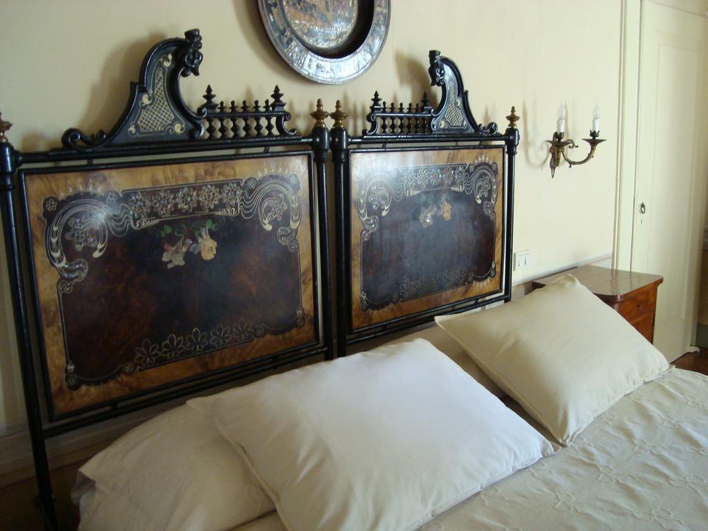 Castello Degli Angeli Carobbio degli Angeli Quarto foto